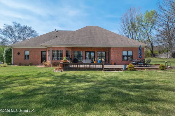 $399,900 | 650 Fairway Drive, Hernando, MS 38632