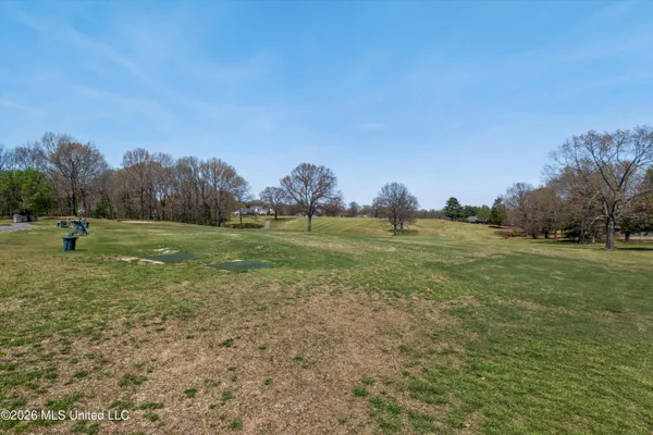 $399,900 | 650 Fairway Drive, Hernando, MS 38632