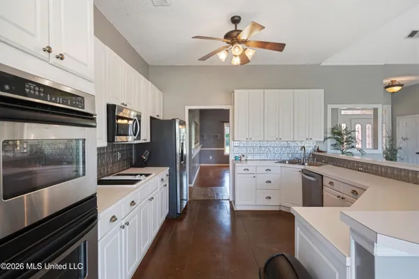 $399,900 | 650 Fairway Drive, Hernando, MS 38632