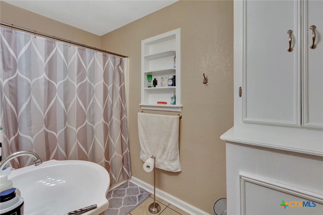 351 Sulphur Creek Road Victoria, TX 77905 - Photo 21 of 28