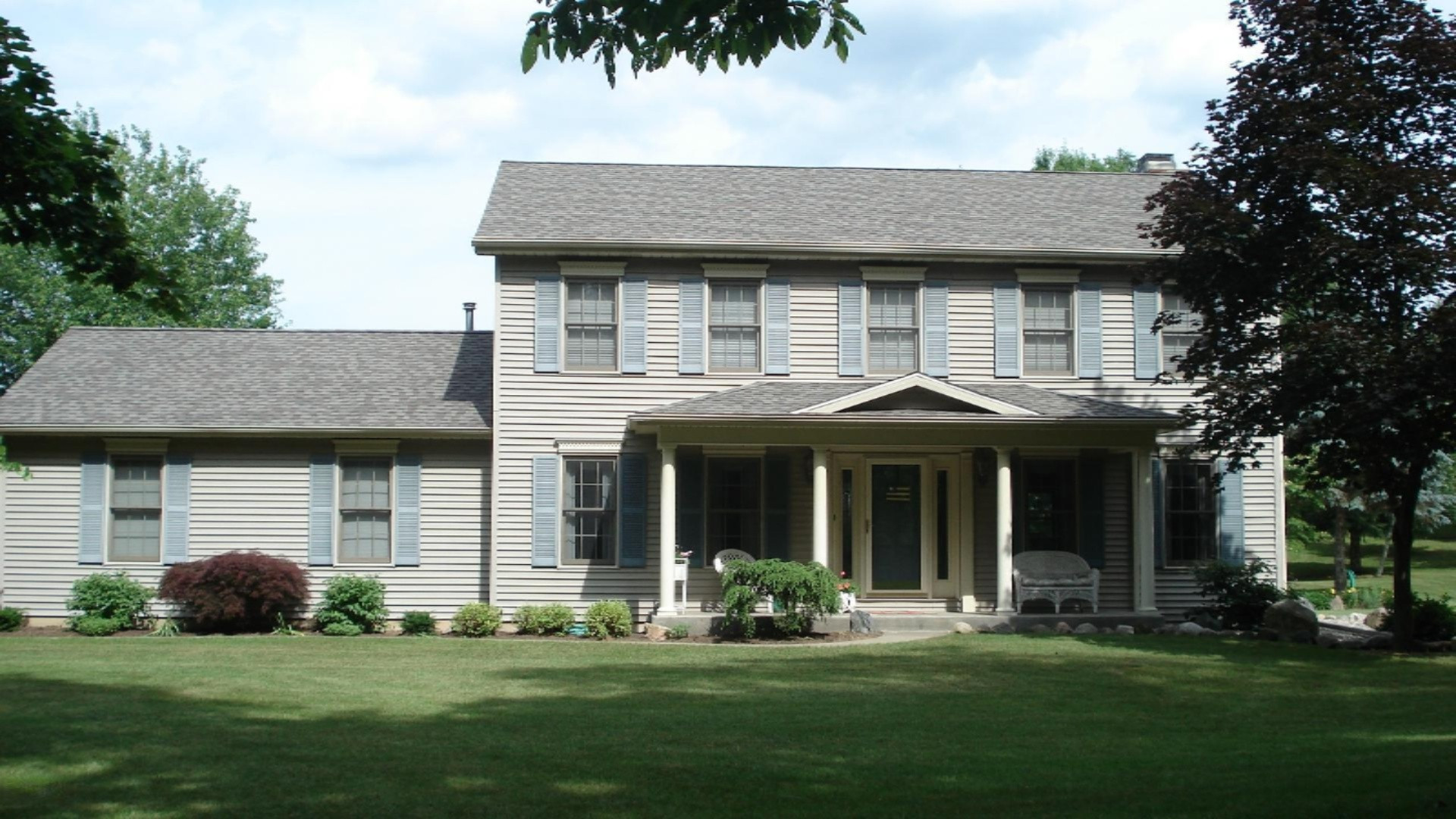1205 Nichols Road Benton Harbor, MI 49022 - Photo 3 of 40 015