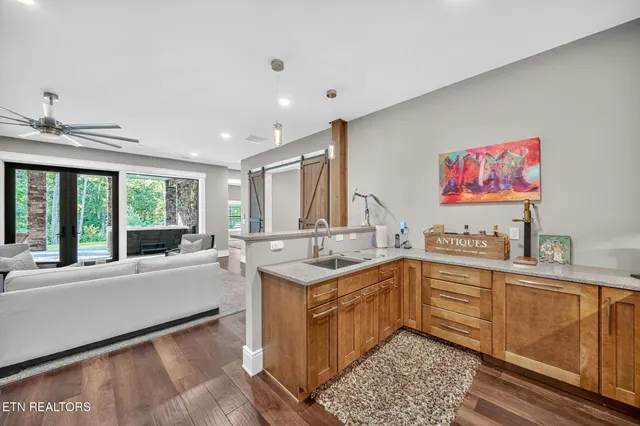 $2,882,045 | 347 Charit Trail, Jamestown, TN 38556