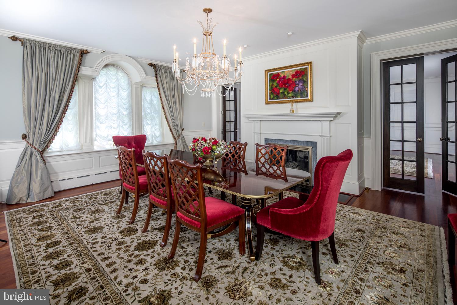 556 South Waterloo Road Devon, PA 19333 - Photo 6 of 27 Dining Room