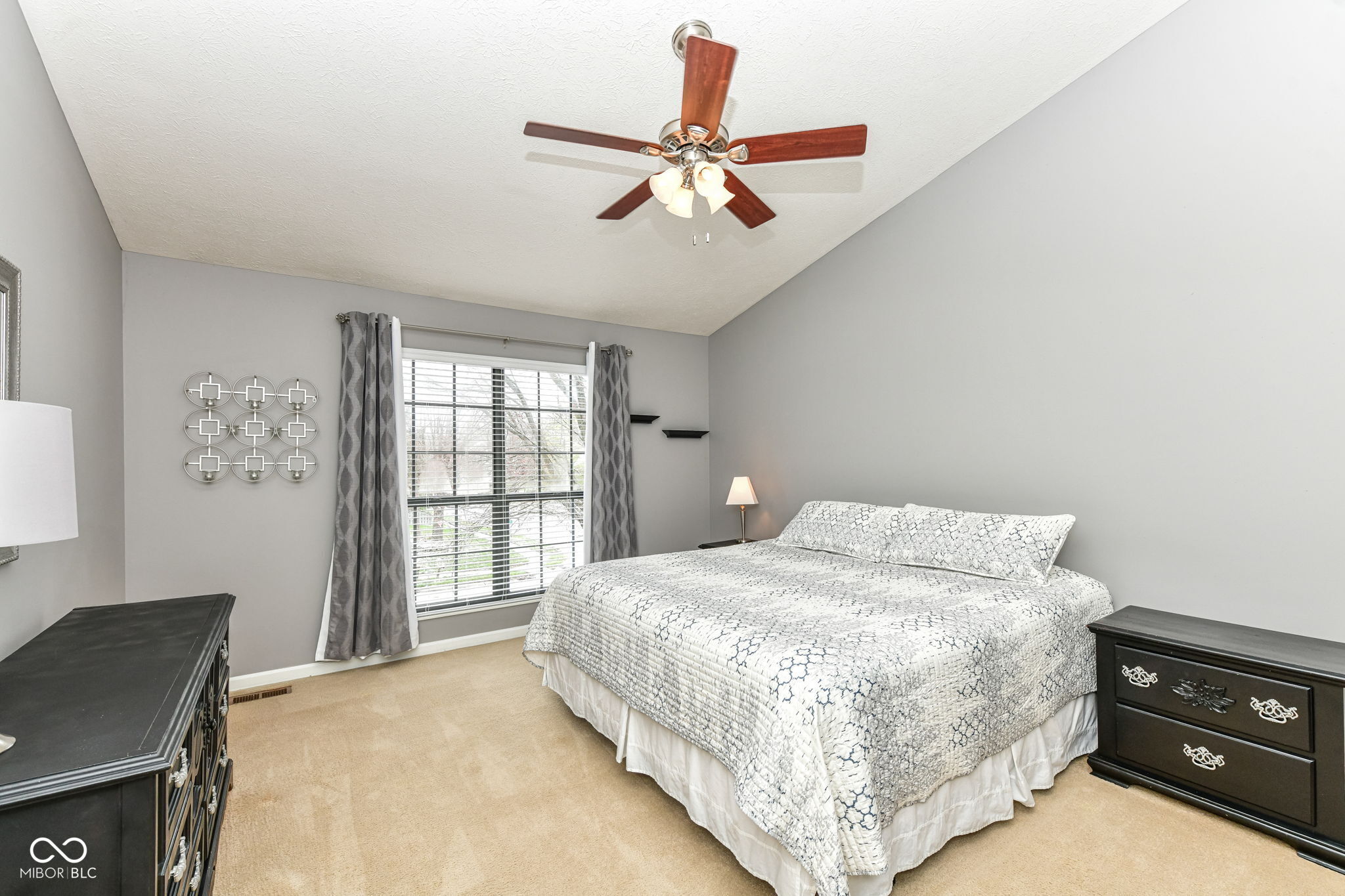 11124 Ashley Place Fishers, IN 46038 - Photo 15 of 28