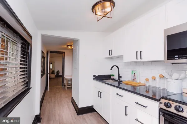 $1,600 | 610 Cathedral Street, Unit 1B, Baltimore, MD 21201