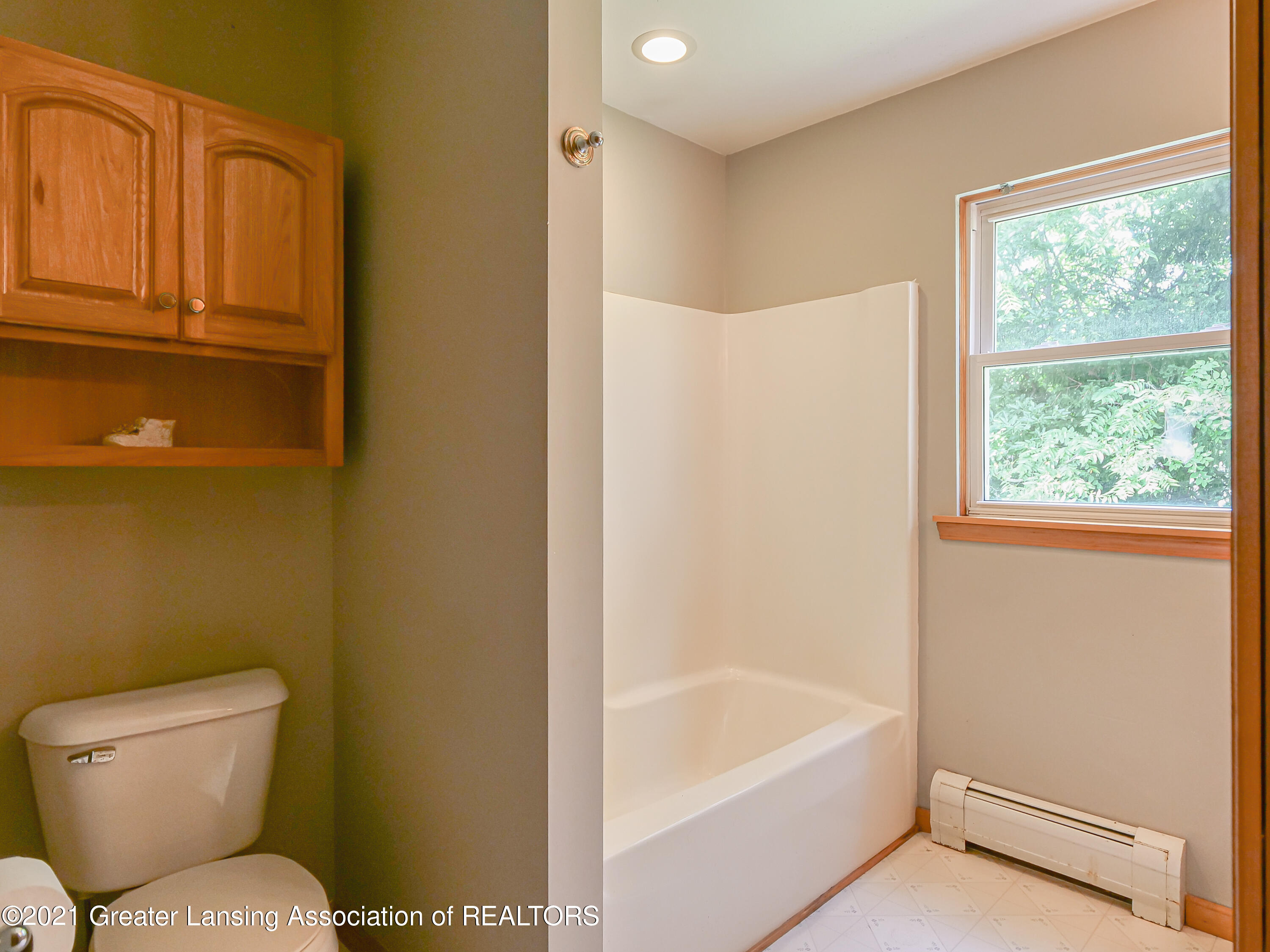 3099 Holt Road Mason, MI 48854 - Photo 9 of 48 3099_Holt_Rd-14