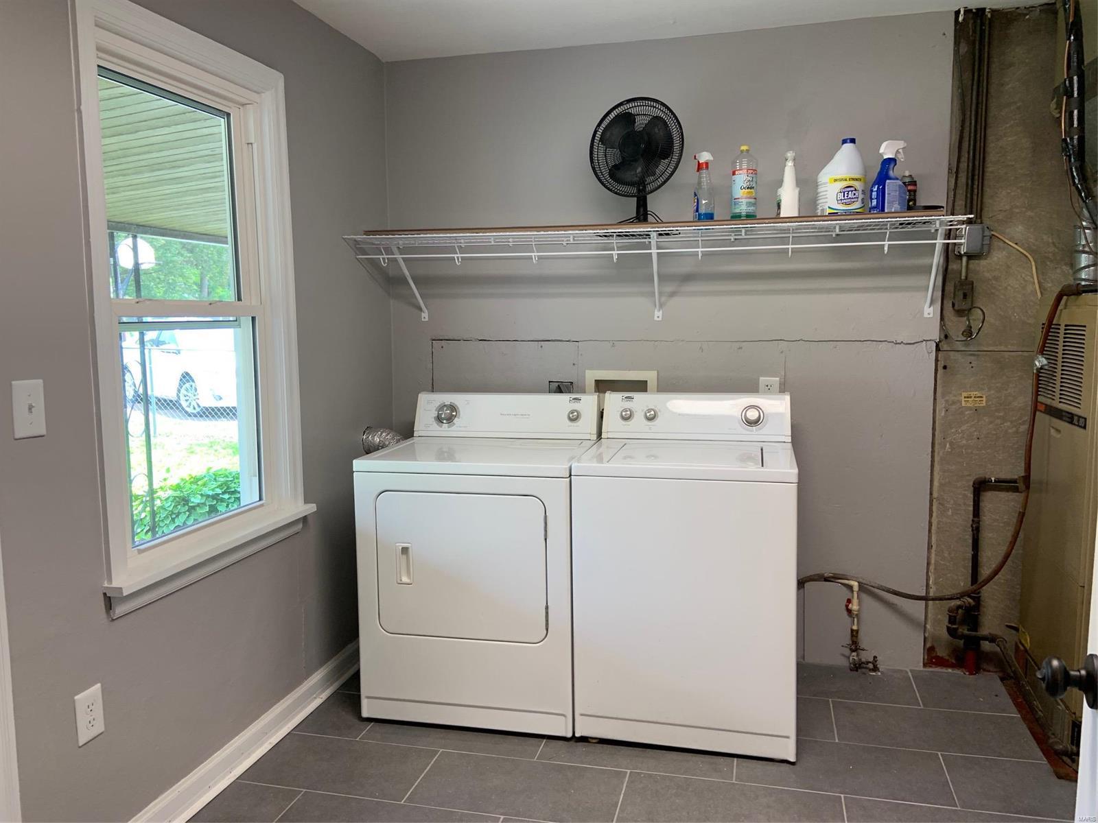 1303 South Rodgers Avenue Alton, IL 62002 - Photo 22 of 28 Gallery Image 22