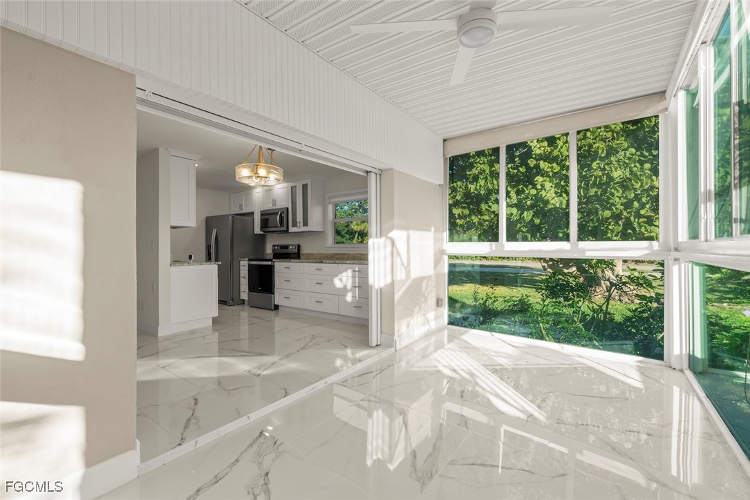 561 Periwinkle Way, Unit E4 Sanibel, FL 33957 - Photo 16 of 32