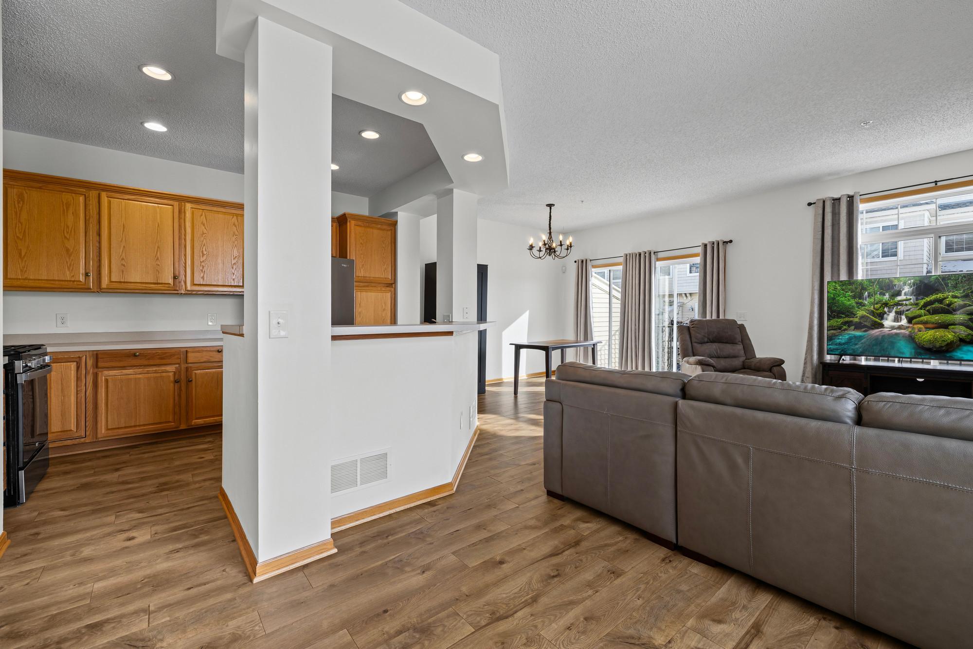 4332 Victor Path, Unit 1 Hugo, MN 55038 - Photo 8 of 38