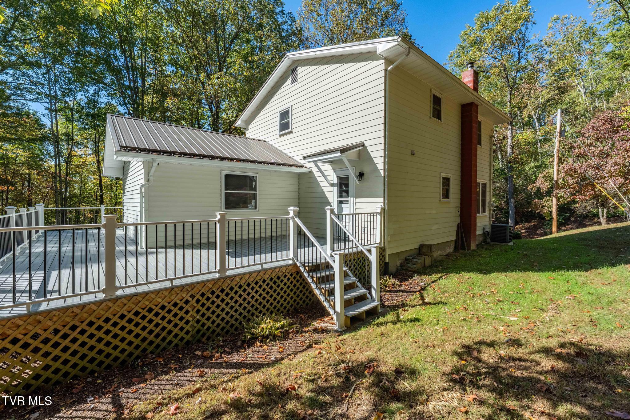 2028 Shingletown Road Mountain City, TN 37683 - Photo 23 of 68 2028 Shingletown Road (39 of 86)