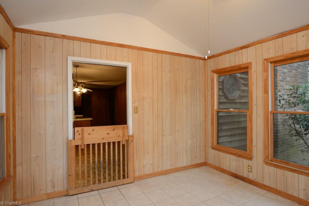 5266 River Road Jamestown, NC 27282 - Photo 16 of 30 Gallery Image 16