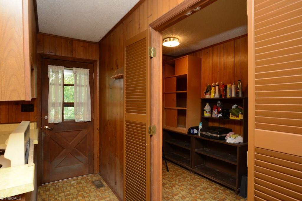 5266 River Road Jamestown, NC 27282 - Photo 18 of 30 Gallery Image 18