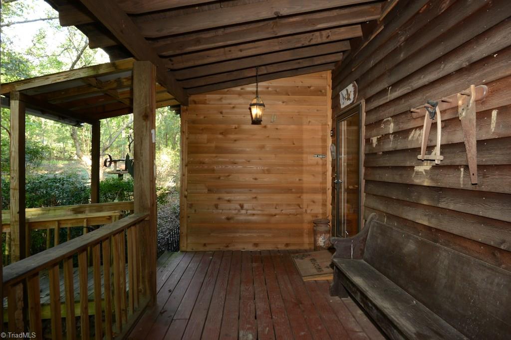 5266 River Road Jamestown, NC 27282 - Photo 6 of 30 Gallery Image 6