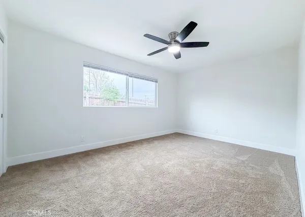 a view of empty room with window