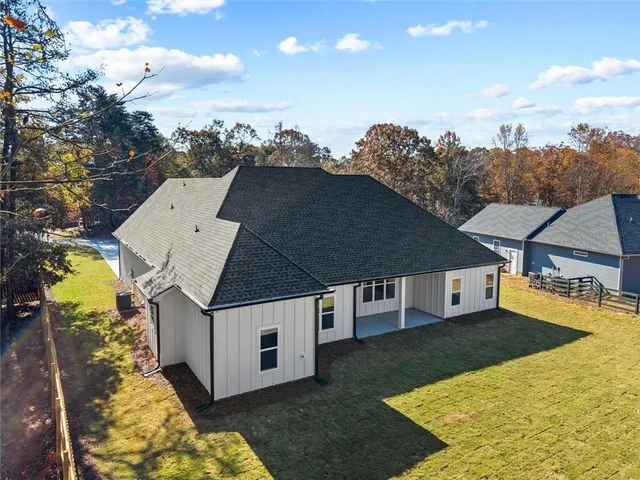 $569,500 | 3715 Cameron Circle, Gainesville, GA 30506