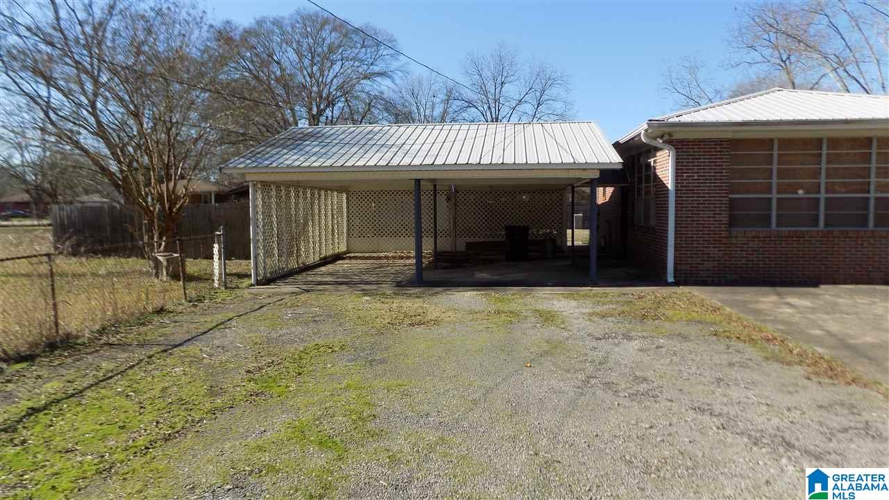 805 Taylor Road Gadsden, AL 35905 - Photo 2 of 25