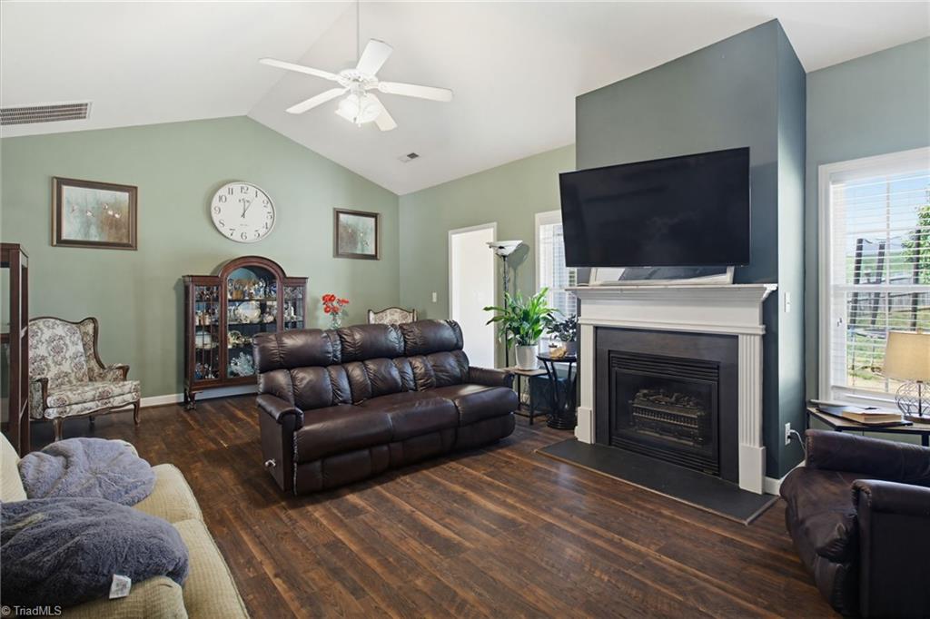 104 Water Mill Road Kernersville, NC 27284 - Photo 11 of 29