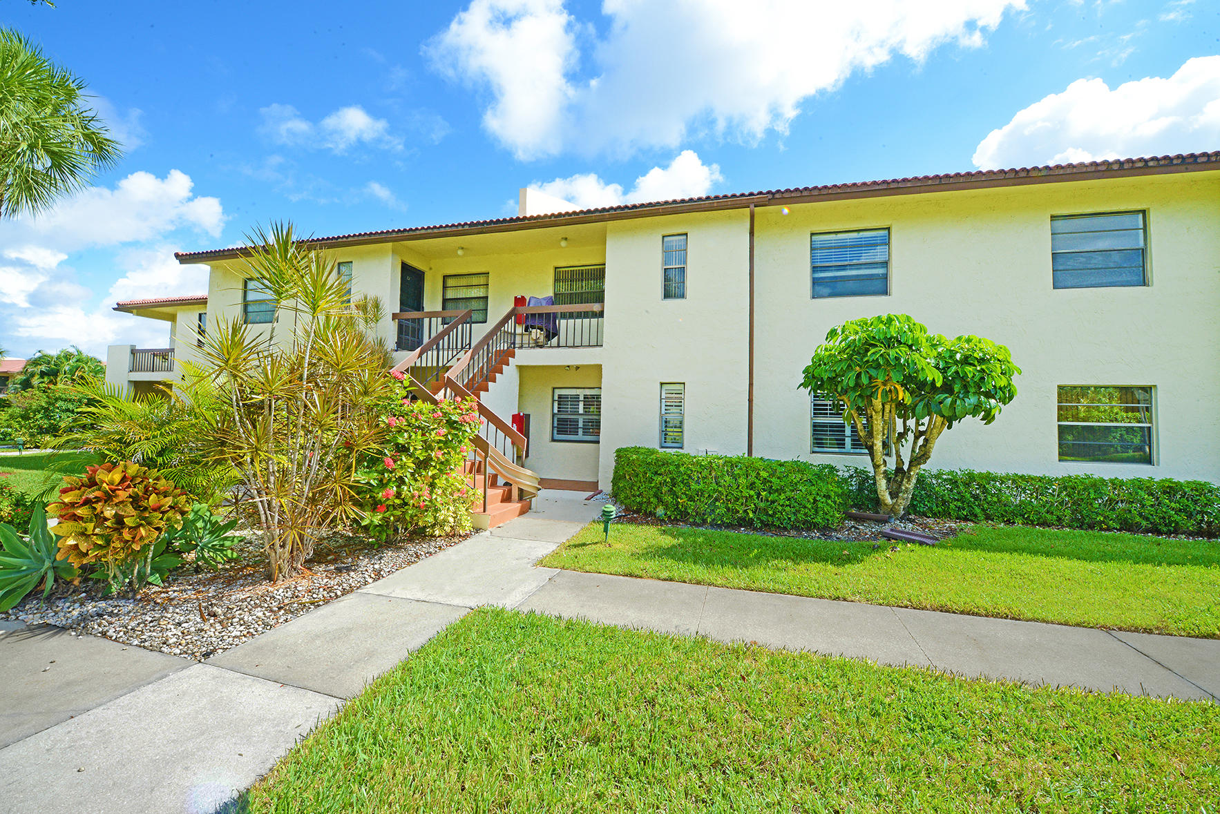 21755 Arriba Real, Unit 29E Boca Raton, FL 33433 - Photo 1 of 33 Glade of Boca Lago - Bldg. 29