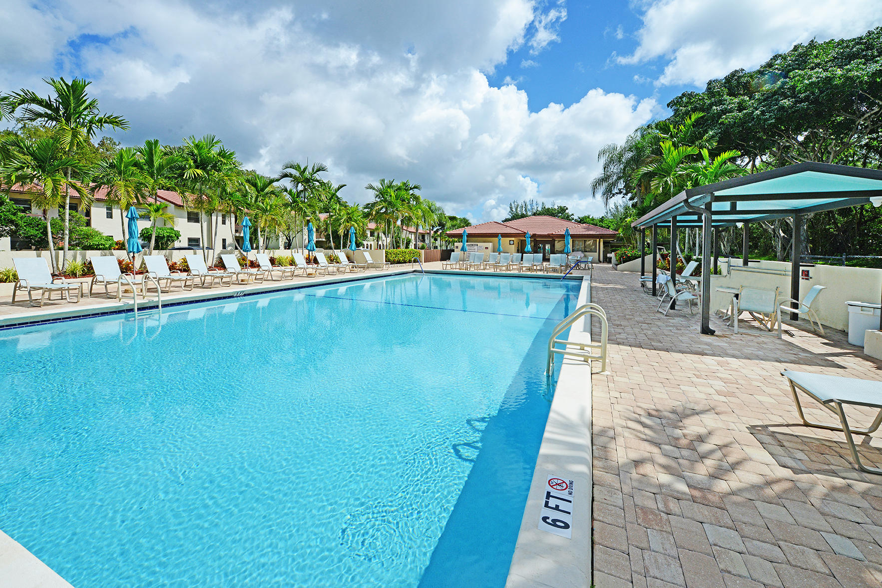 21755 Arriba Real, Unit 29E Boca Raton, FL 33433 - Photo 25 of 33 Community Pool