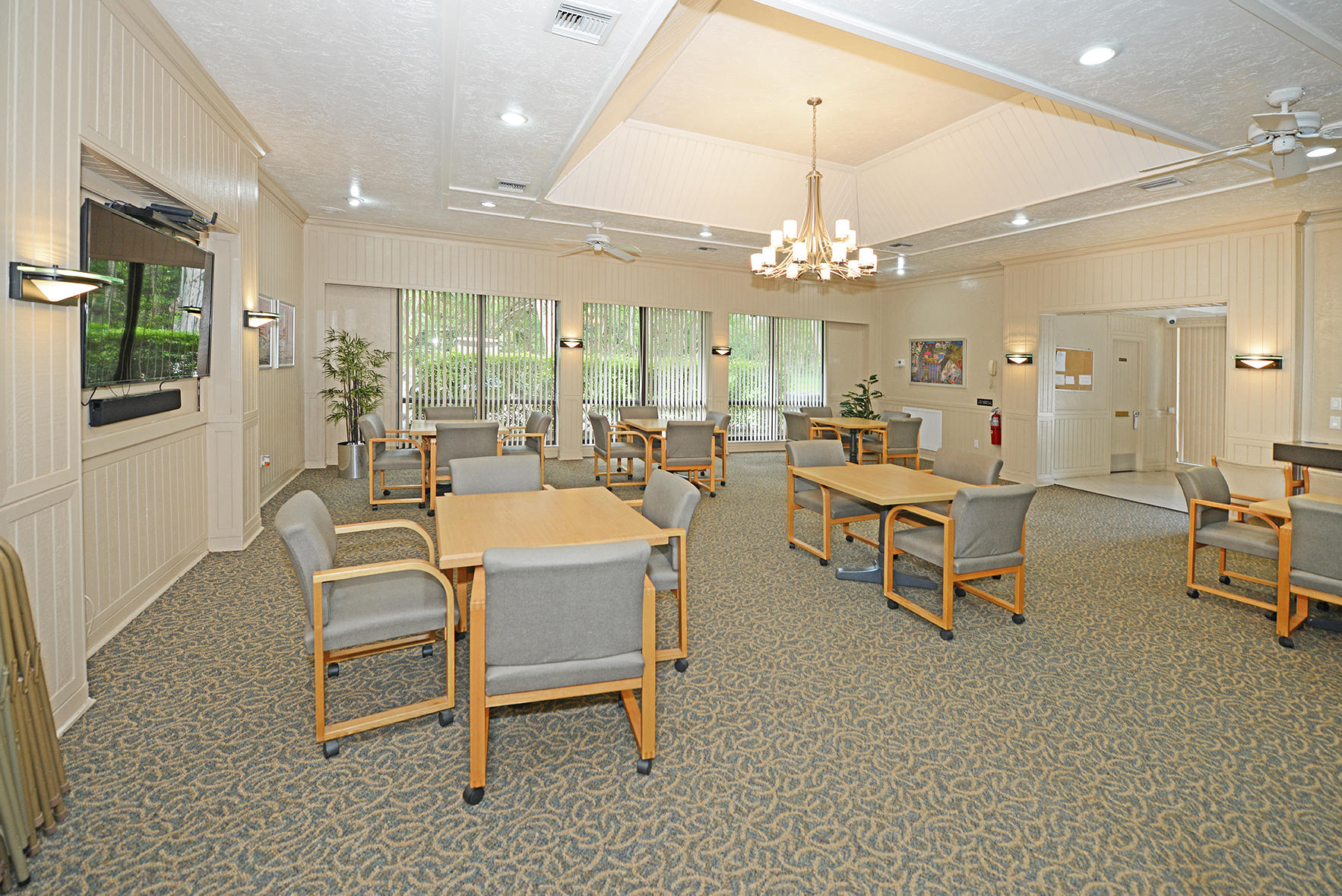 21755 Arriba Real, Unit 29E Boca Raton, FL 33433 - Photo 30 of 33 Clubhouse