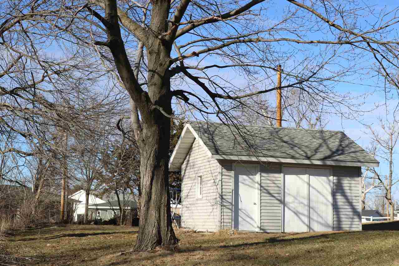 720 Old Marion Road Northeast Cedar Rapids, IA 52402 - Photo 23 of 25 Gallery Image 23