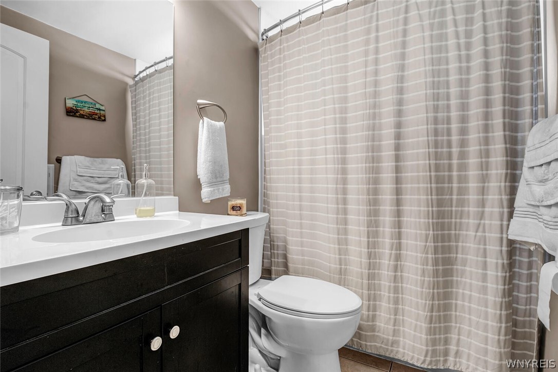 201 Commodore Cheektowaga, NY 14225 - Photo 3 of 28