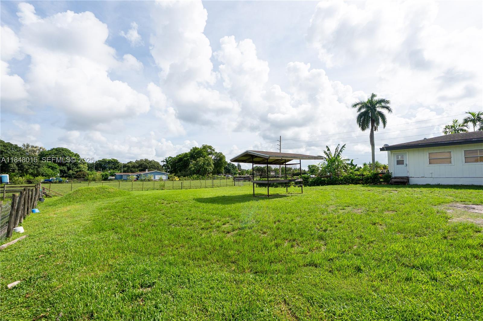 1921 Southwest 112th Avenue Davie, FL 33325 - Photo 12 of 27