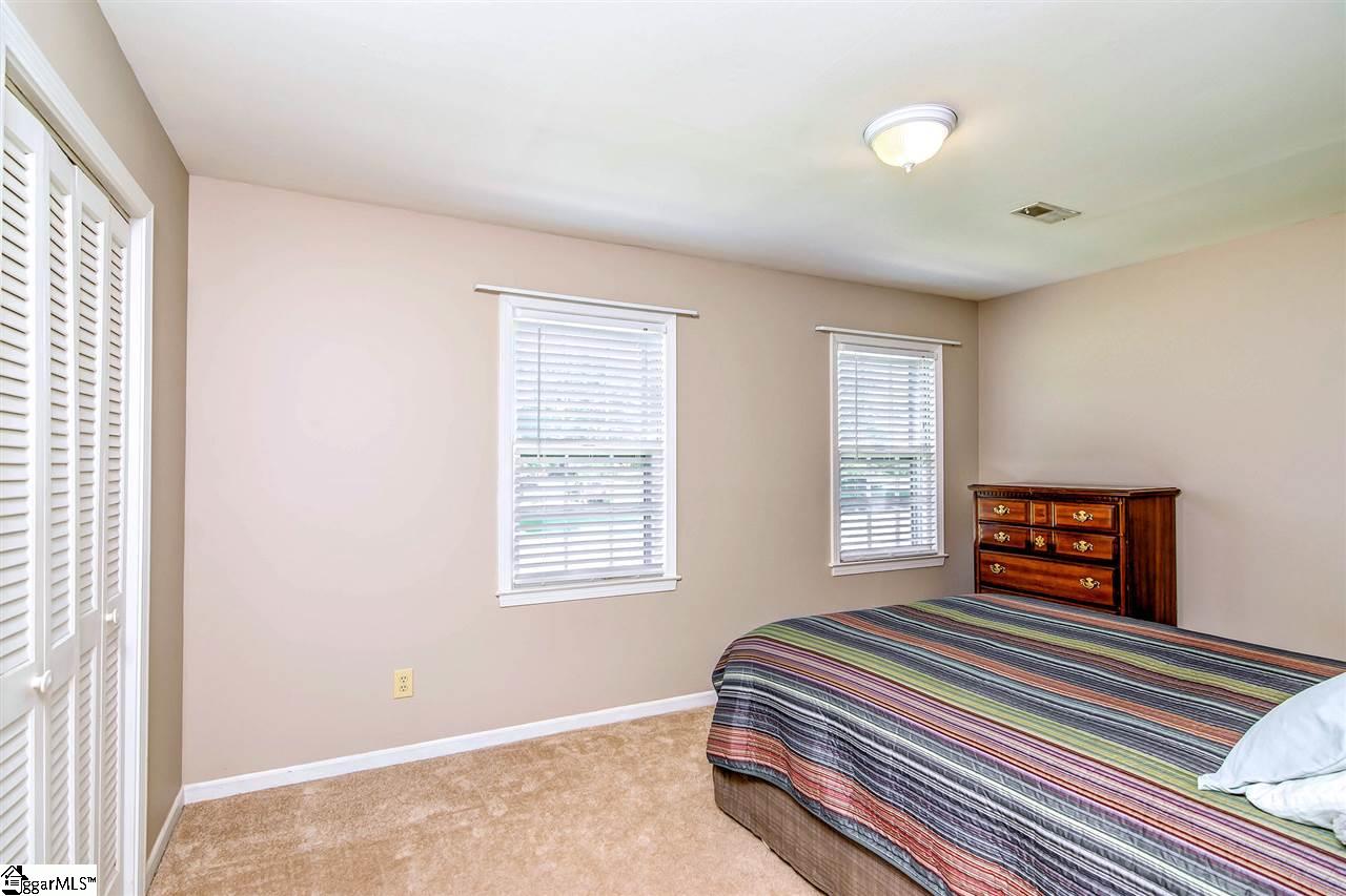 417 Quail Run Circle Fountain Inn, SC 29644 - Photo 26 of 36 Gallery Image 26