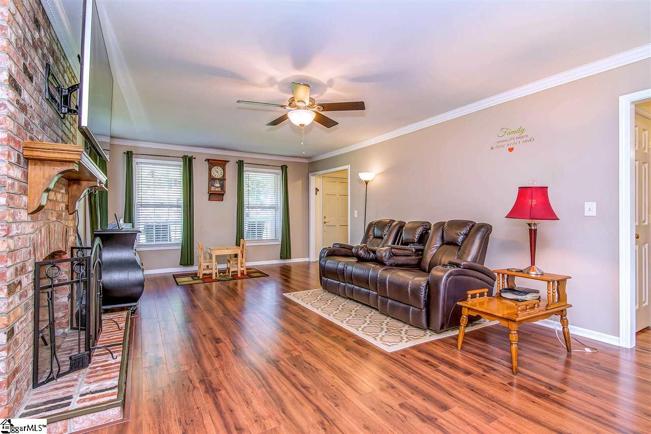 417 Quail Run Circle Fountain Inn, SC 29644 - Photo 9 of 36 Gallery Image 9