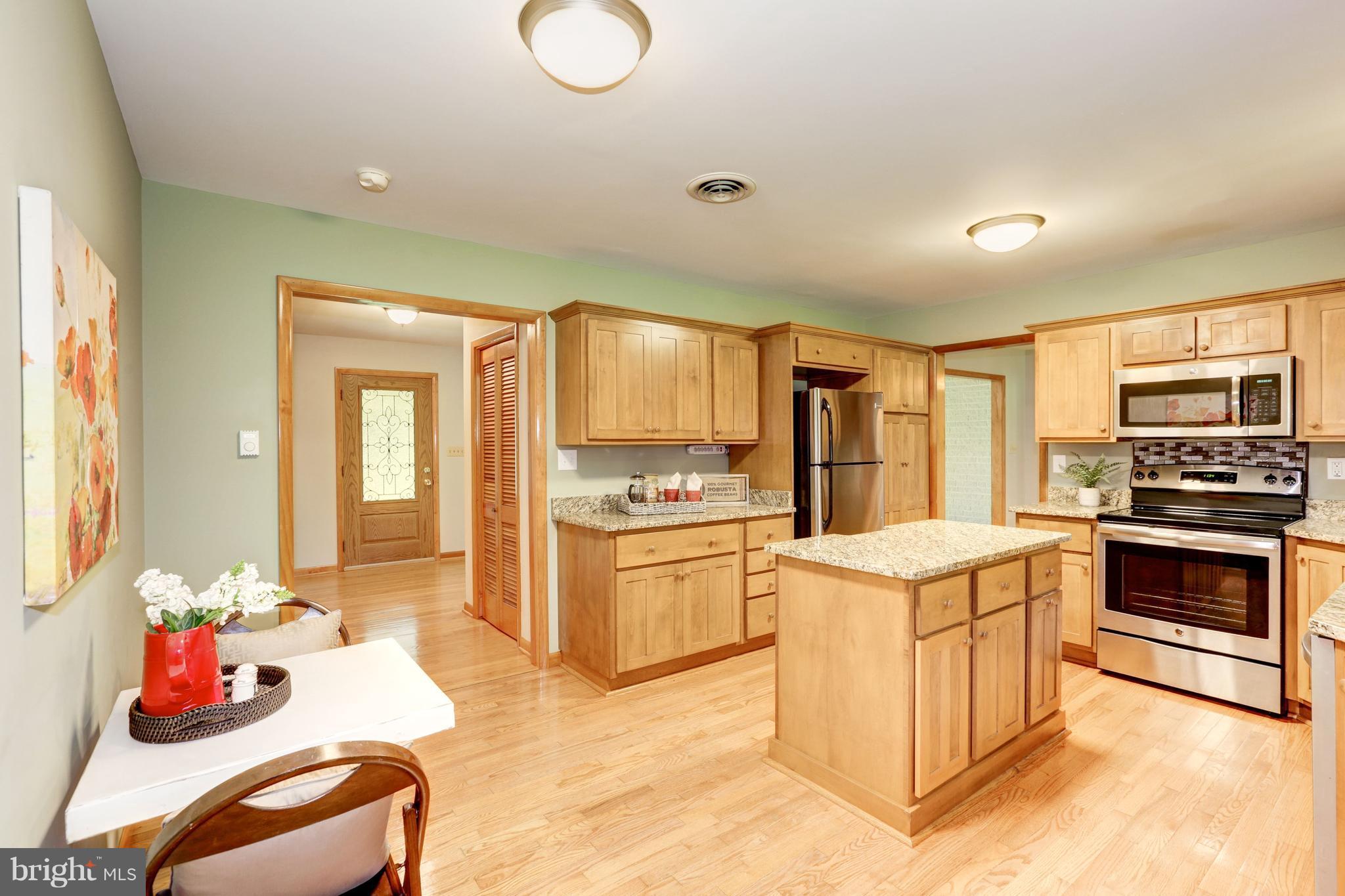 691 Long Corner Road Mount Airy, MD 21771 - Photo 12 of 30 Kitchen