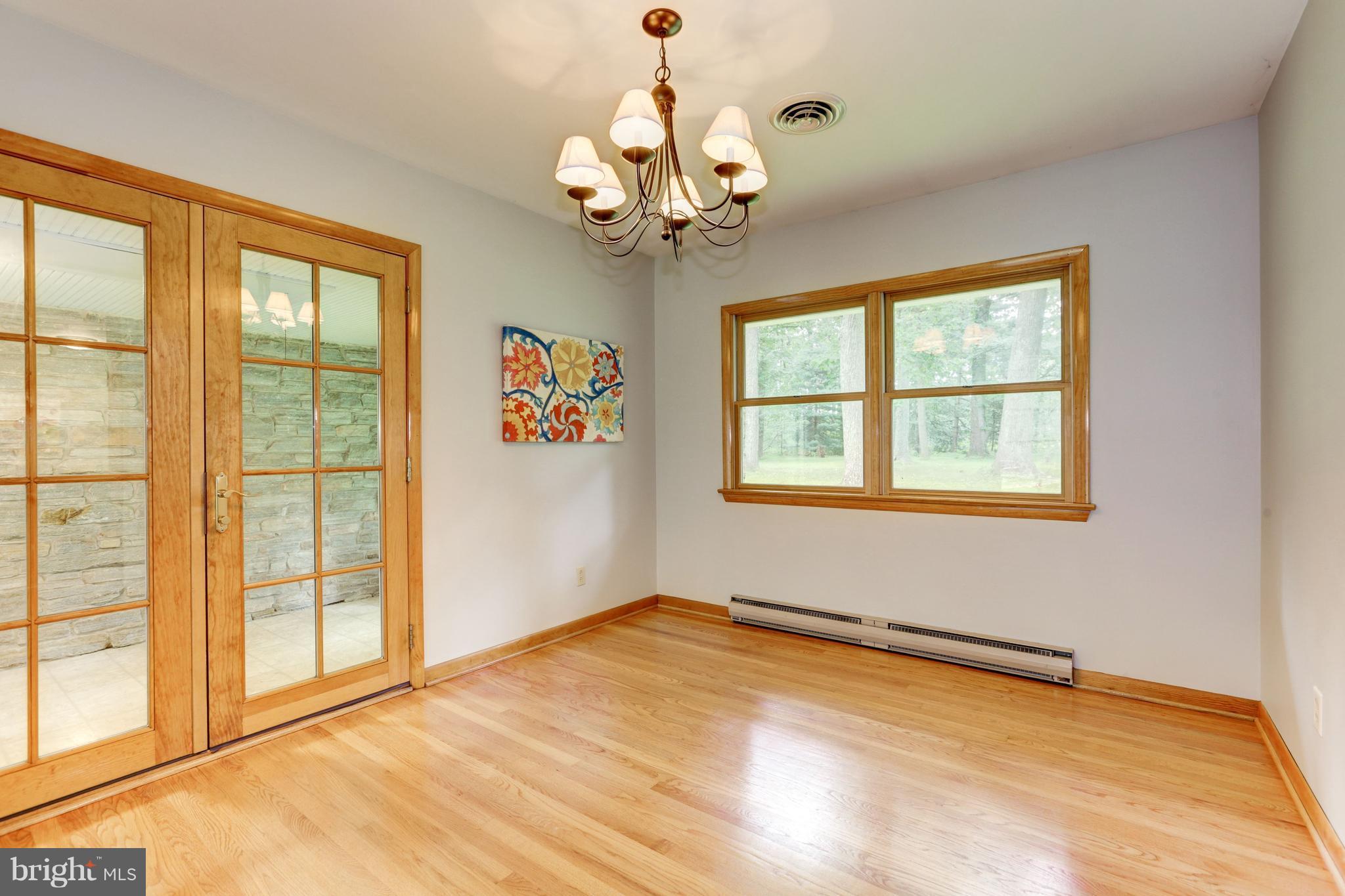 691 Long Corner Road Mount Airy, MD 21771 - Photo 8 of 30 Dining Room