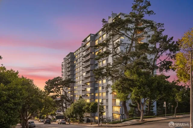 a view of a large building