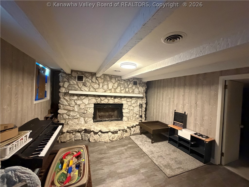 435 Charleston Road Point Pleasant, WV 25550 - Photo 20 of 24 Family room
