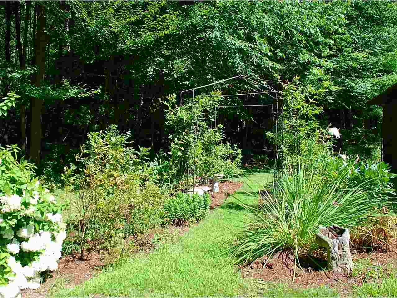 296 Yantz Hill Road Williston, VT 05495 - Photo 32 of 40
