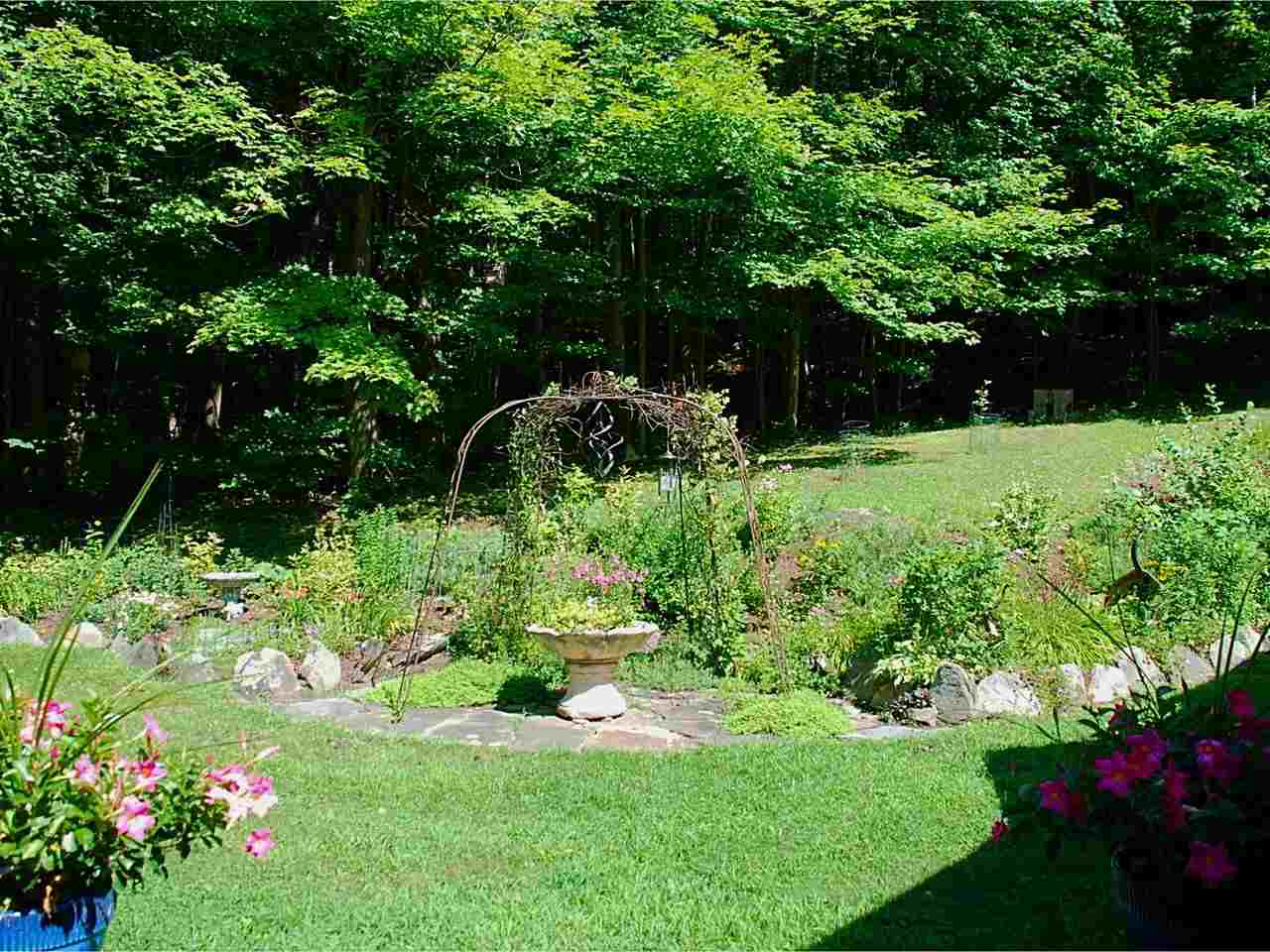 296 Yantz Hill Road Williston, VT 05495 - Photo 34 of 40