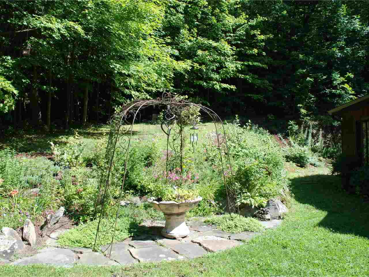 296 Yantz Hill Road Williston, VT 05495 - Photo 35 of 40