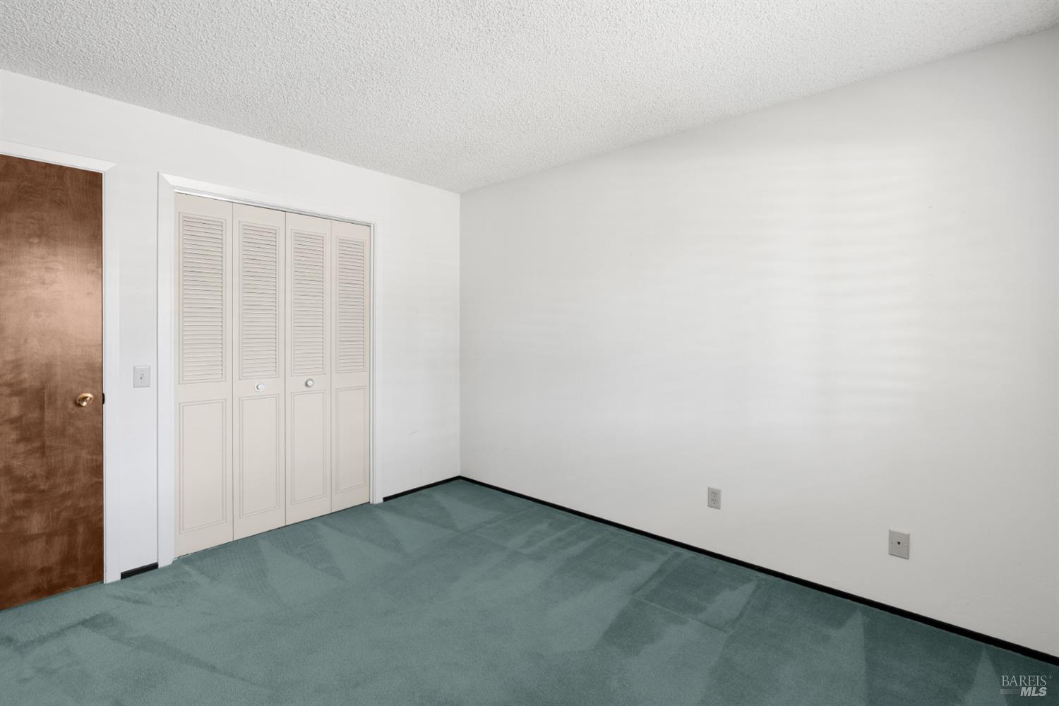2904 Jason Drive Santa Rosa, CA 95405 - Photo 20 of 33 wooden floor in an empty room