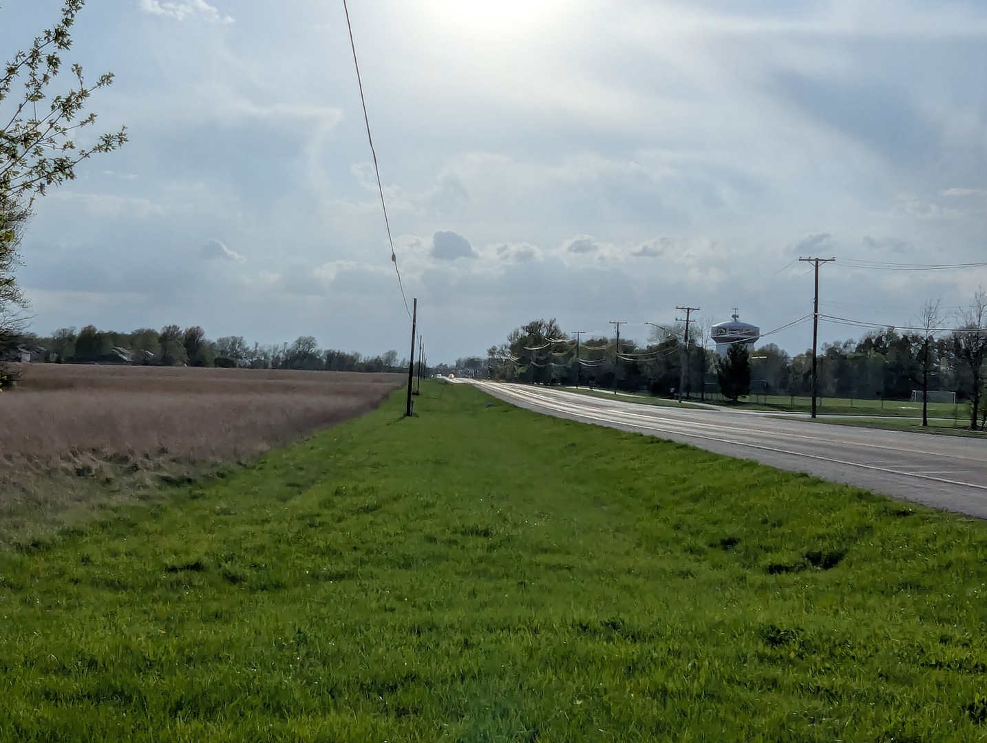 582 West Dresser Road DeKalb, IL 60115 - Photo 3 of 10 a view of a lake with a big yard