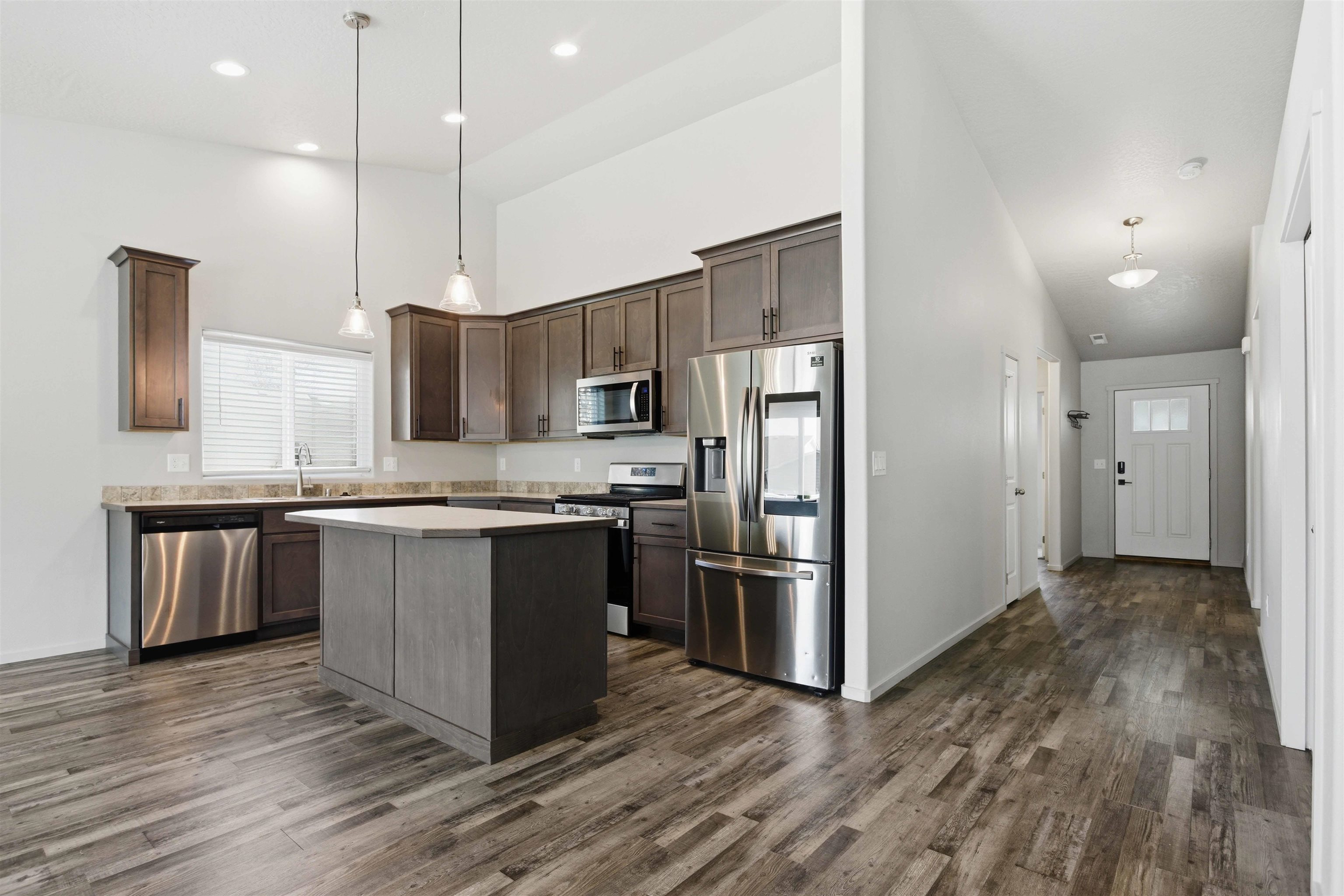 616 South Grady Road Spokane Valley, WA 99016 - Photo 9 of 49 Gallery Image 9