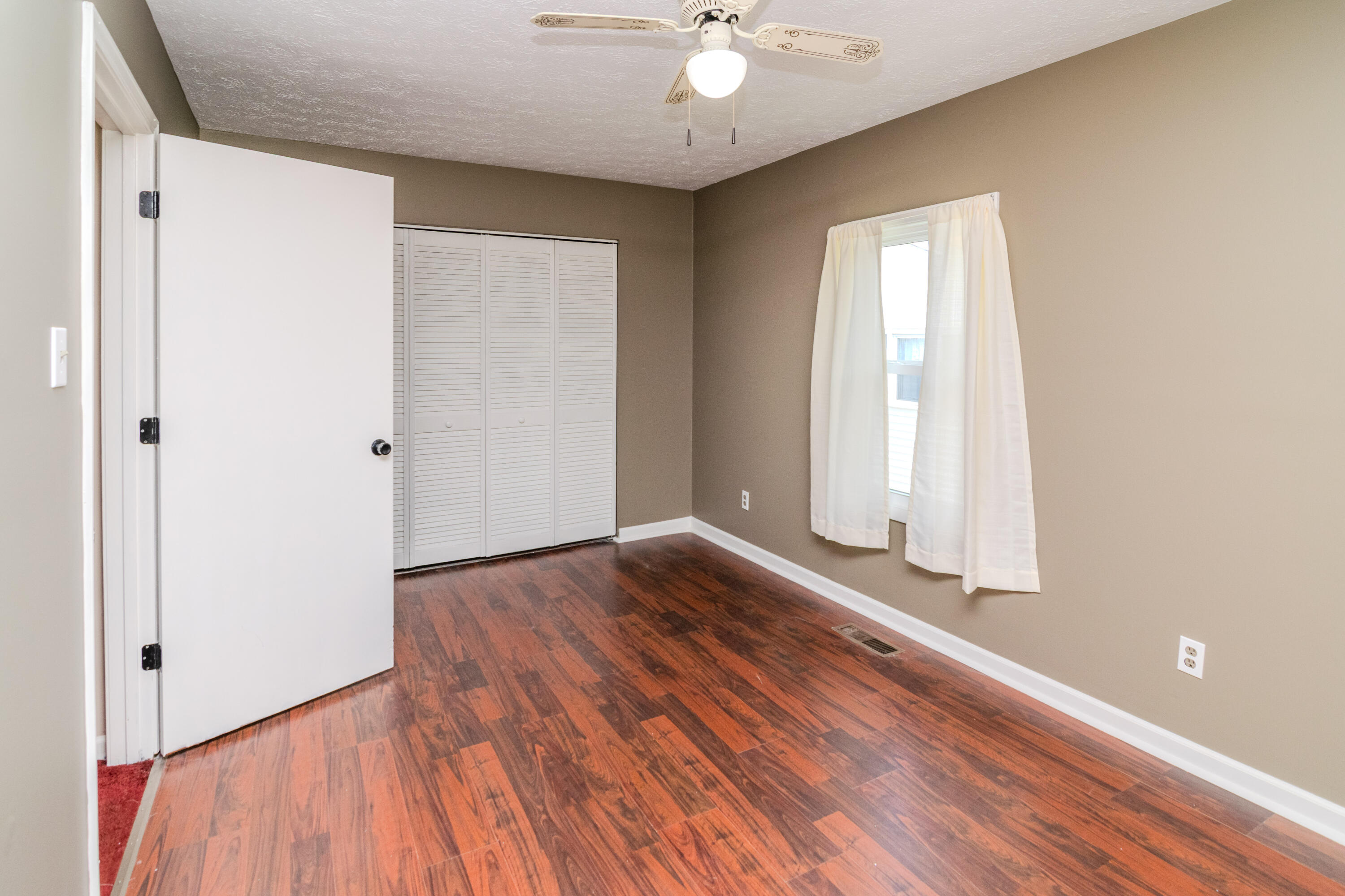 217 Locust Grove Road Winchester, KY 40391 - Photo 24 of 48 Bedroom 2