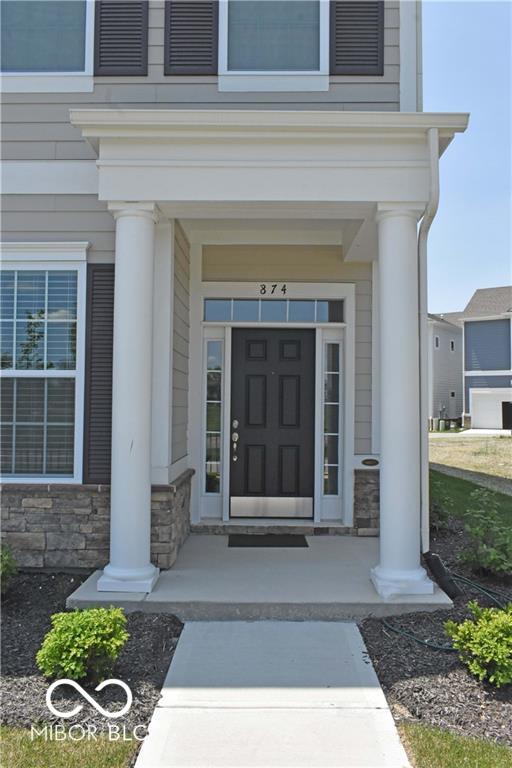 874 Kinzer Avenue Carmel, IN 46032 - Photo 3 of 25