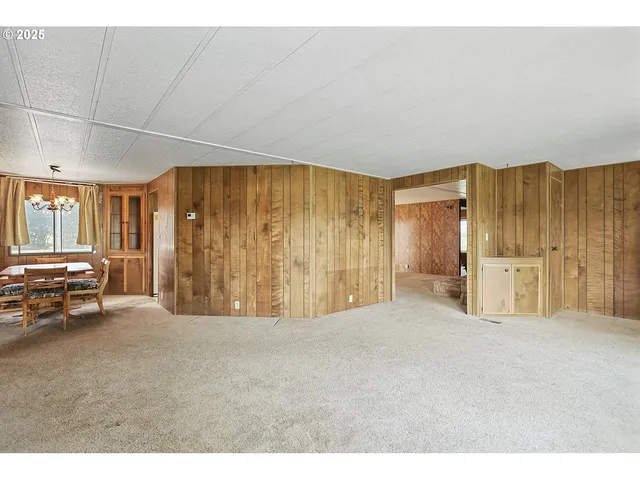 a view of empty room