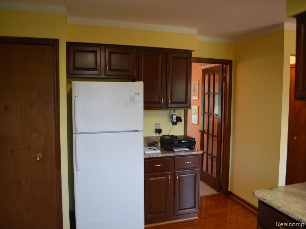 3085 Landview Drive Rochester, MI 48306 - Photo 12 of 27 DSC_0372 - Copy - Copy - Copy.jpg