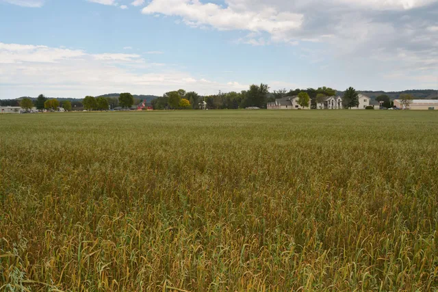 $85,900 | 46 Sommerset Spring Green, Spring Green, WI 53588