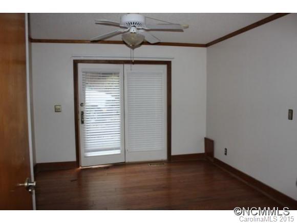 190 Moffitt Road Lake Lure, NC 28746 - Photo 5 of 16 Gallery Image 5