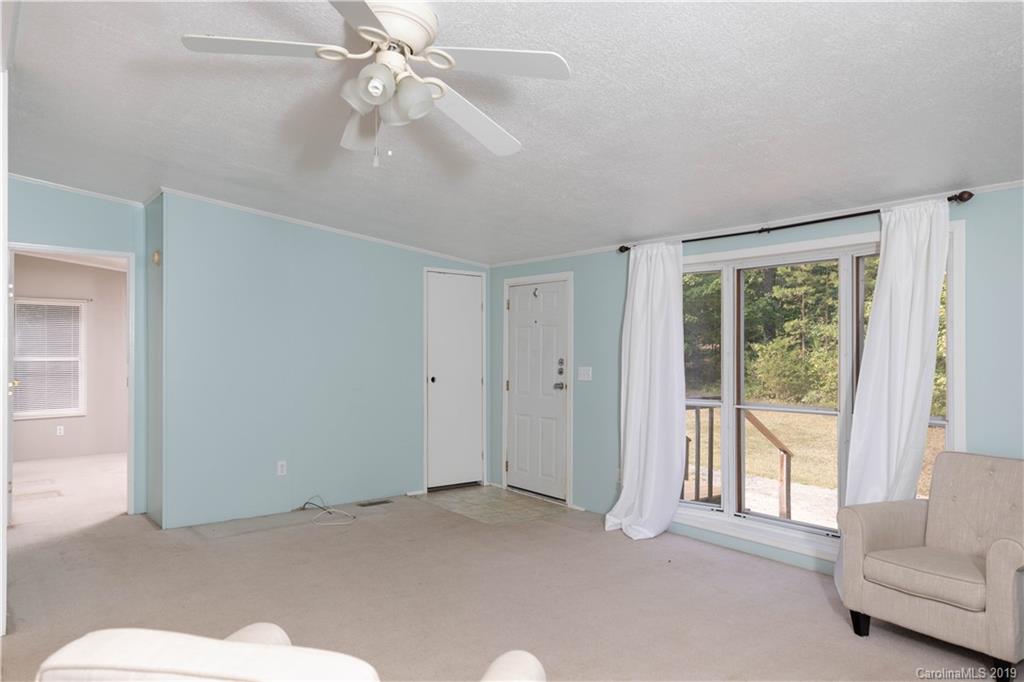 1328 Broken Circle Chester, SC 29706 - Photo 4 of 24 Gallery Image 4