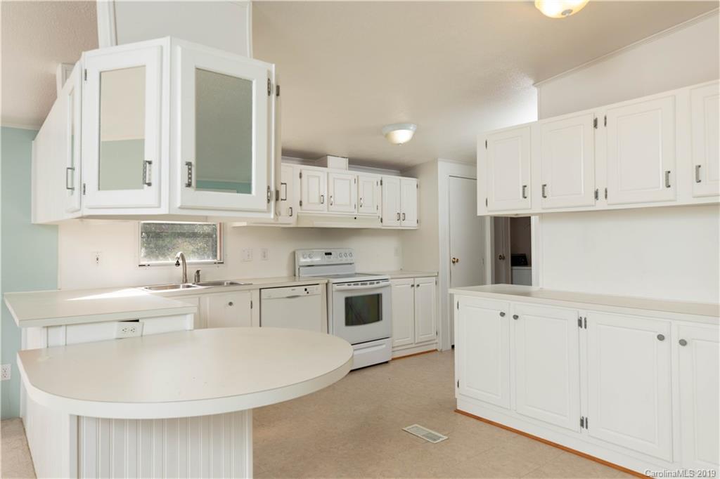 1328 Broken Circle Chester, SC 29706 - Photo 6 of 24 Gallery Image 6