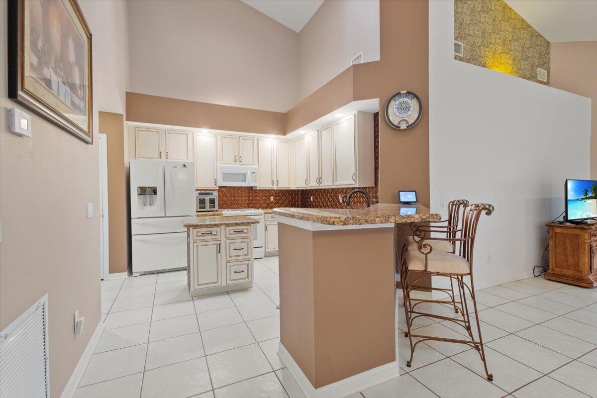 1634 Southwest Harbour Isles Circle, Unit 89 Port St. Lucie, FL 34986 - Photo 15 of 71 16-GG3A3473