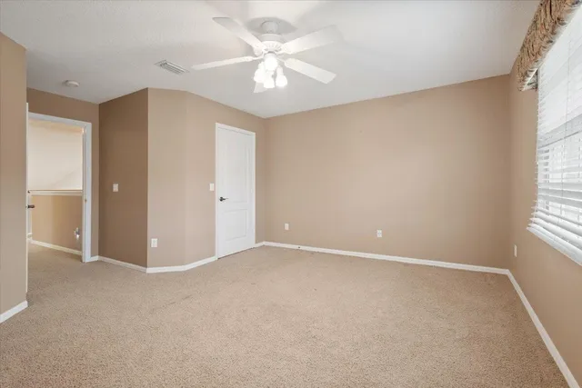 a view of a yard with a fountain