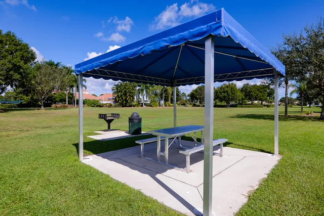 $349,000 | 1634 Southwest Harbour Isles Circle, Unit 89, Port St. Lucie, FL 34986